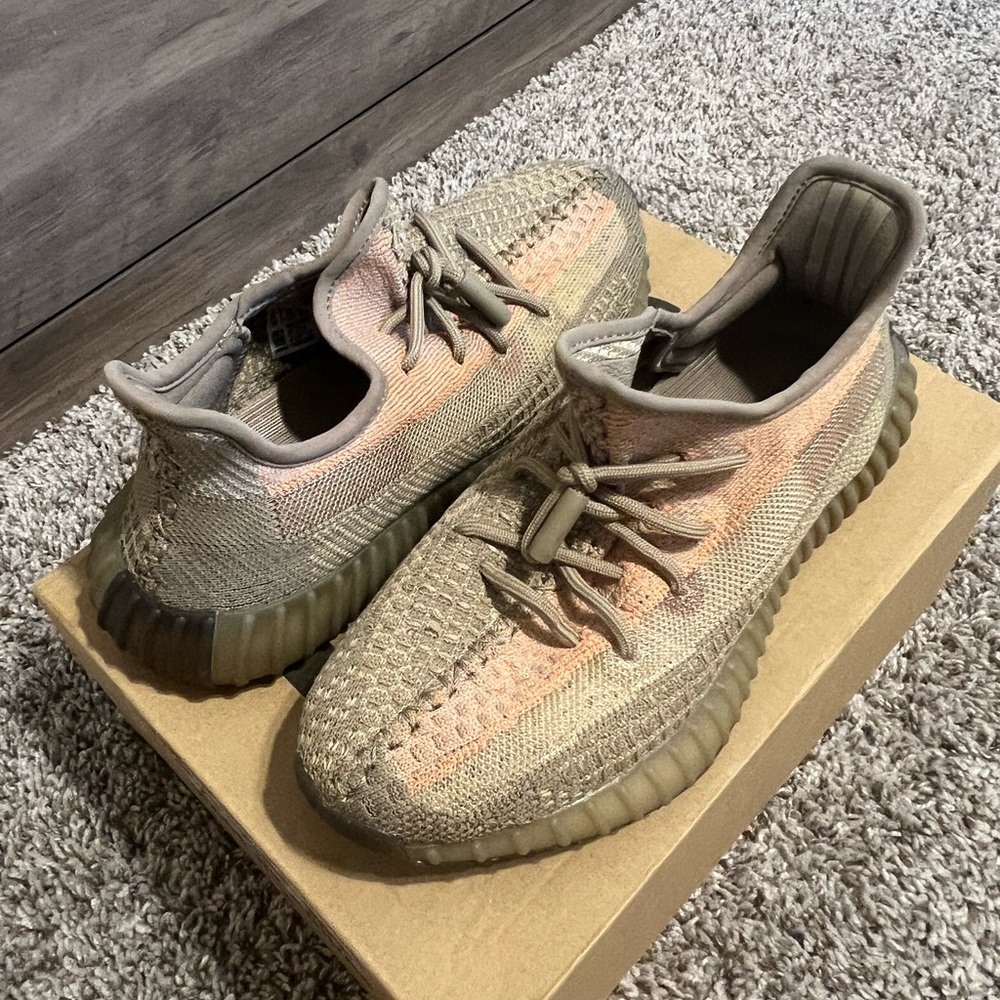 YEEZY BOOST 350